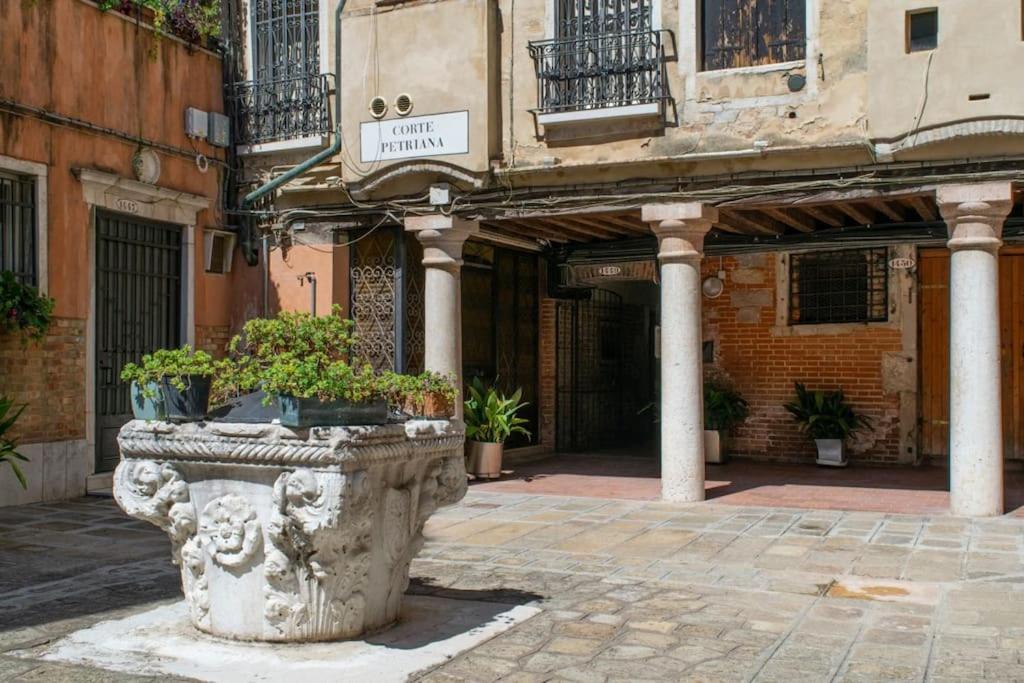 Residence Alma - Rialto Bridge Venezia Eksteriør bilde